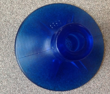 ICE BLUE VINYL SUCTION CUP