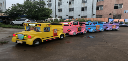 Паровозик School bus