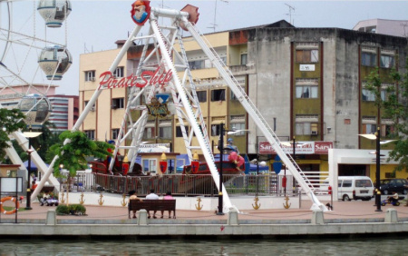 24seats pirate ship