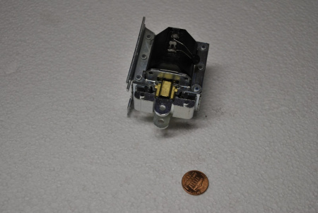 BAY TEK BALL RELEASE MOTOR SOLENOID ASSEMBLY WITH BRACKET