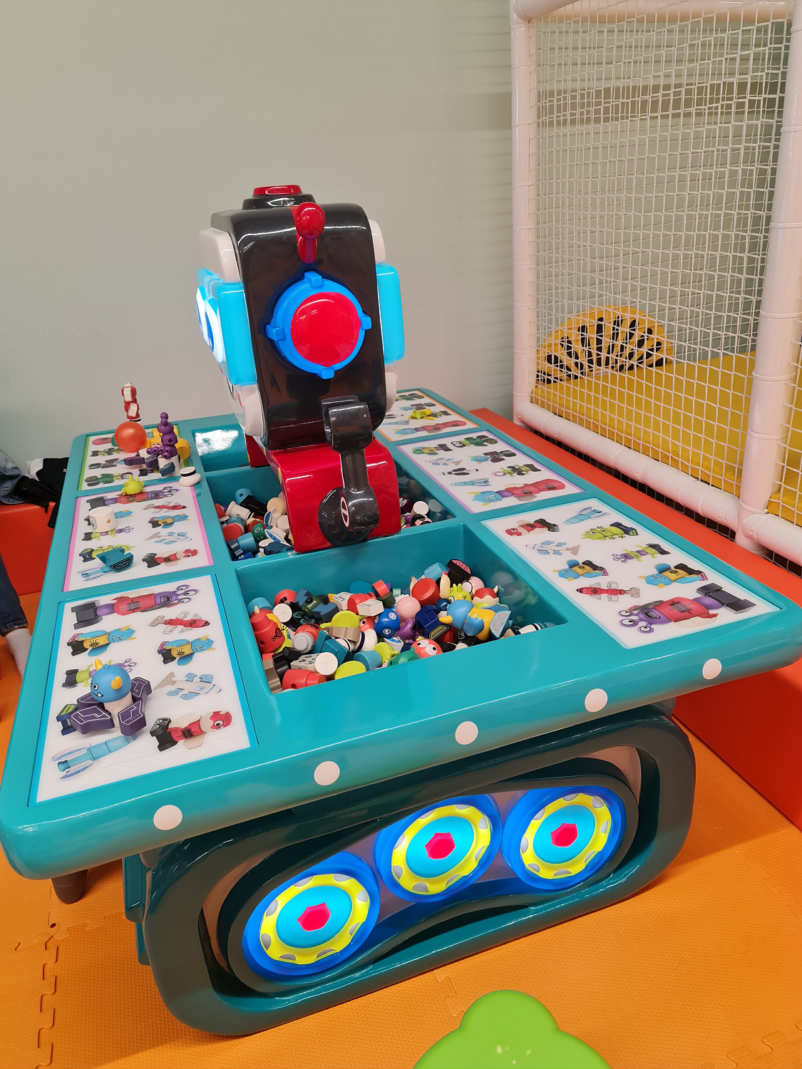 Детский игровой стол робот Bravebot